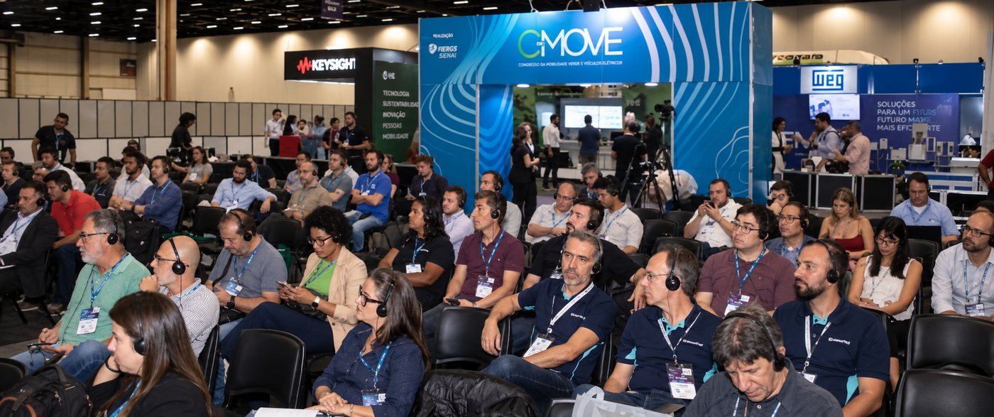 C-MOVE: Plateia e pavilhão de exposição